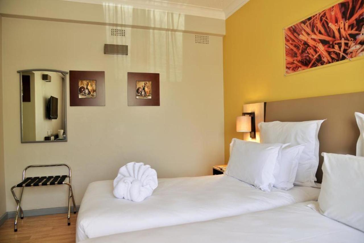 Cresta Oasis Hotel Harare Luaran gambar