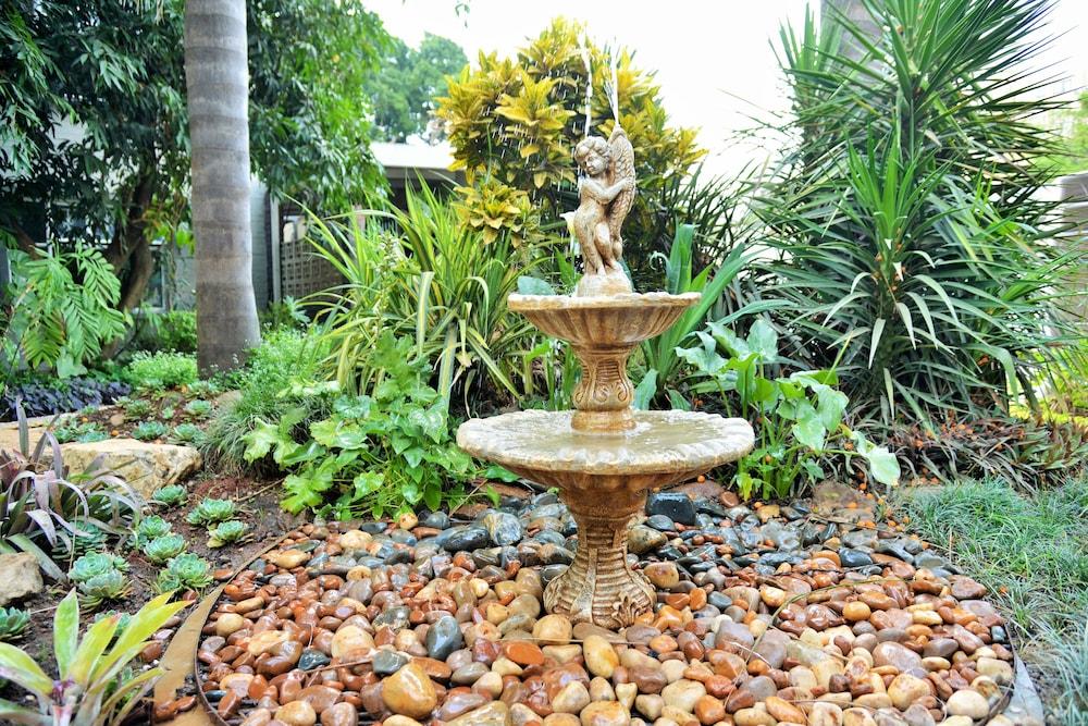 Cresta Oasis Hotel Harare Luaran gambar