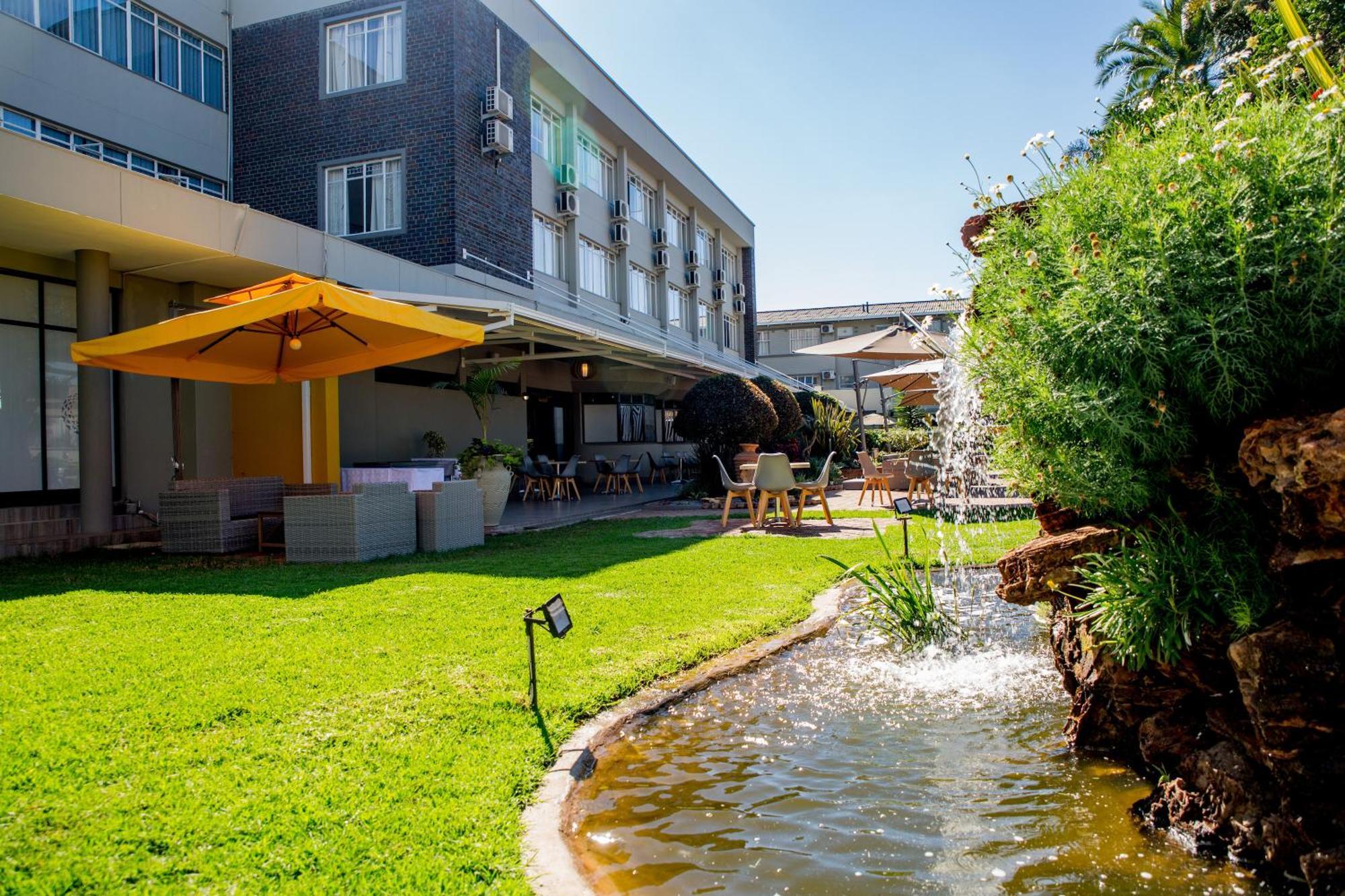 Cresta Oasis Hotel Harare Luaran gambar