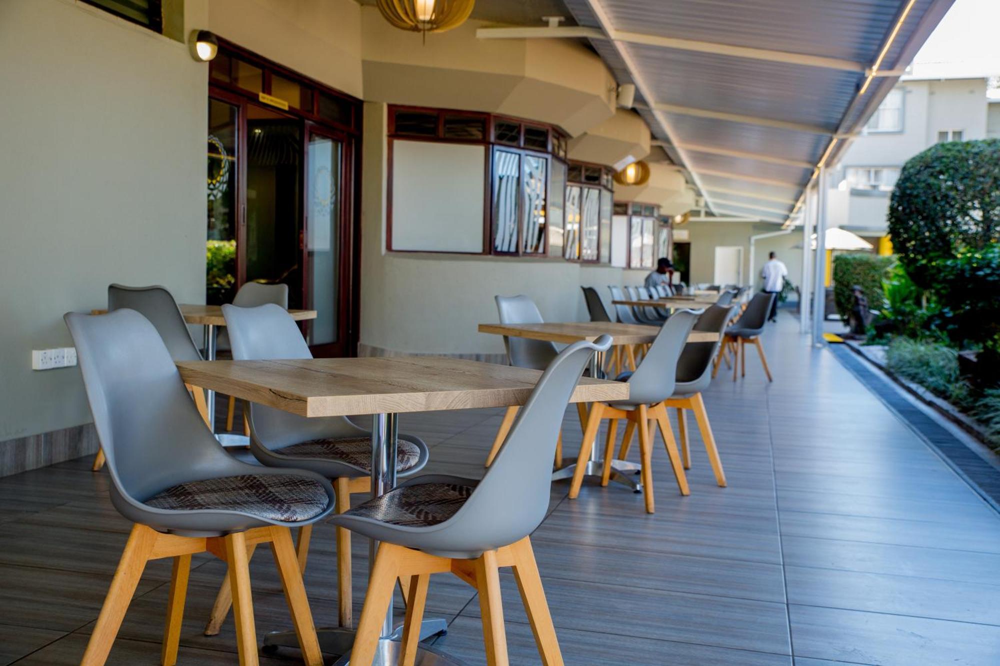 Cresta Oasis Hotel Harare Luaran gambar