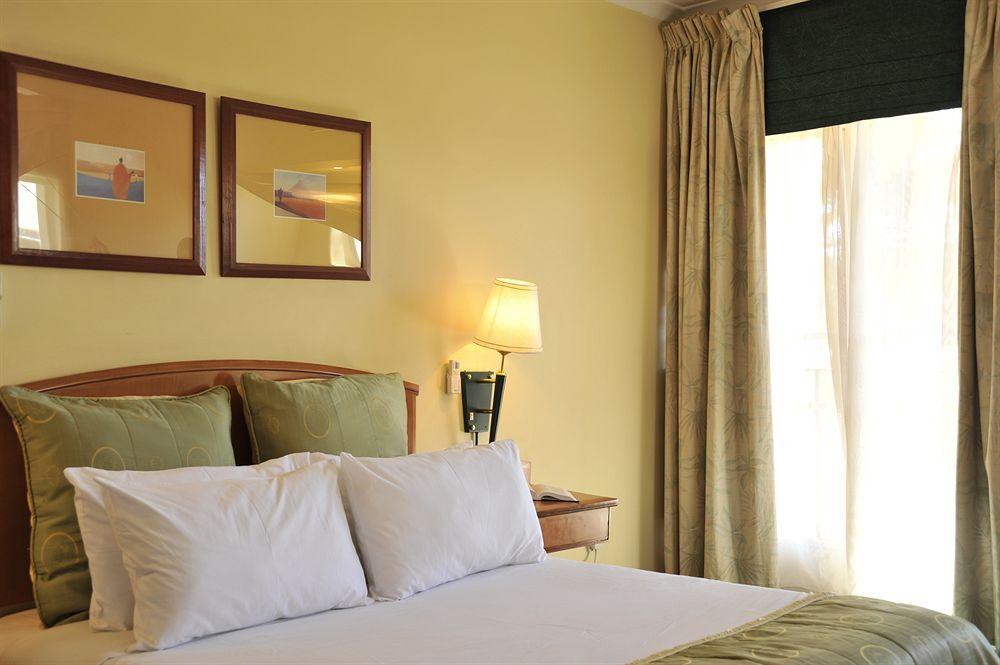 Cresta Oasis Hotel Harare Luaran gambar