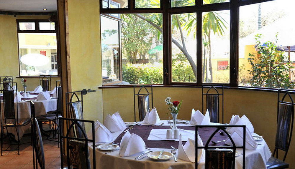 Cresta Oasis Hotel Harare Luaran gambar
