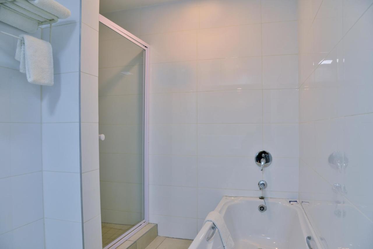Cresta Oasis Hotel Harare Luaran gambar