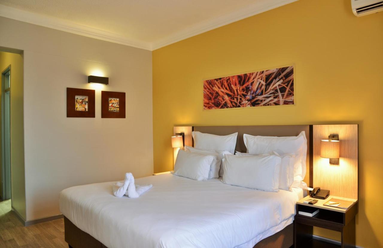 Cresta Oasis Hotel Harare Luaran gambar